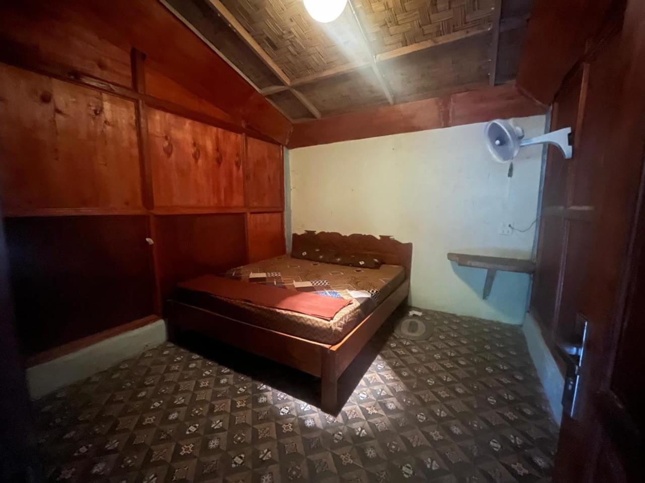 Pongo Guest House & Jungle Trekking Bukit Lawang Exterior photo